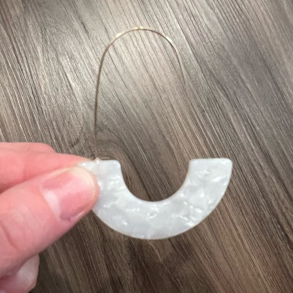 Statement earrings - Picture 4 of 6